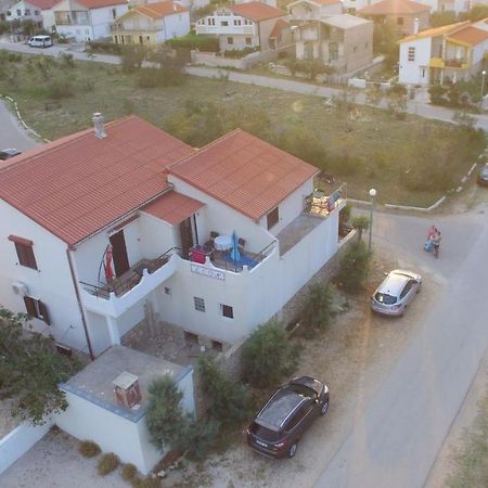 Apartments Leon Razanac Exterior photo