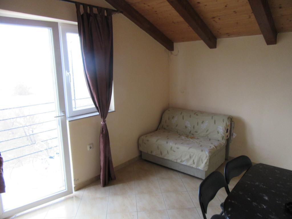 Apartments Leon Razanac Exterior photo